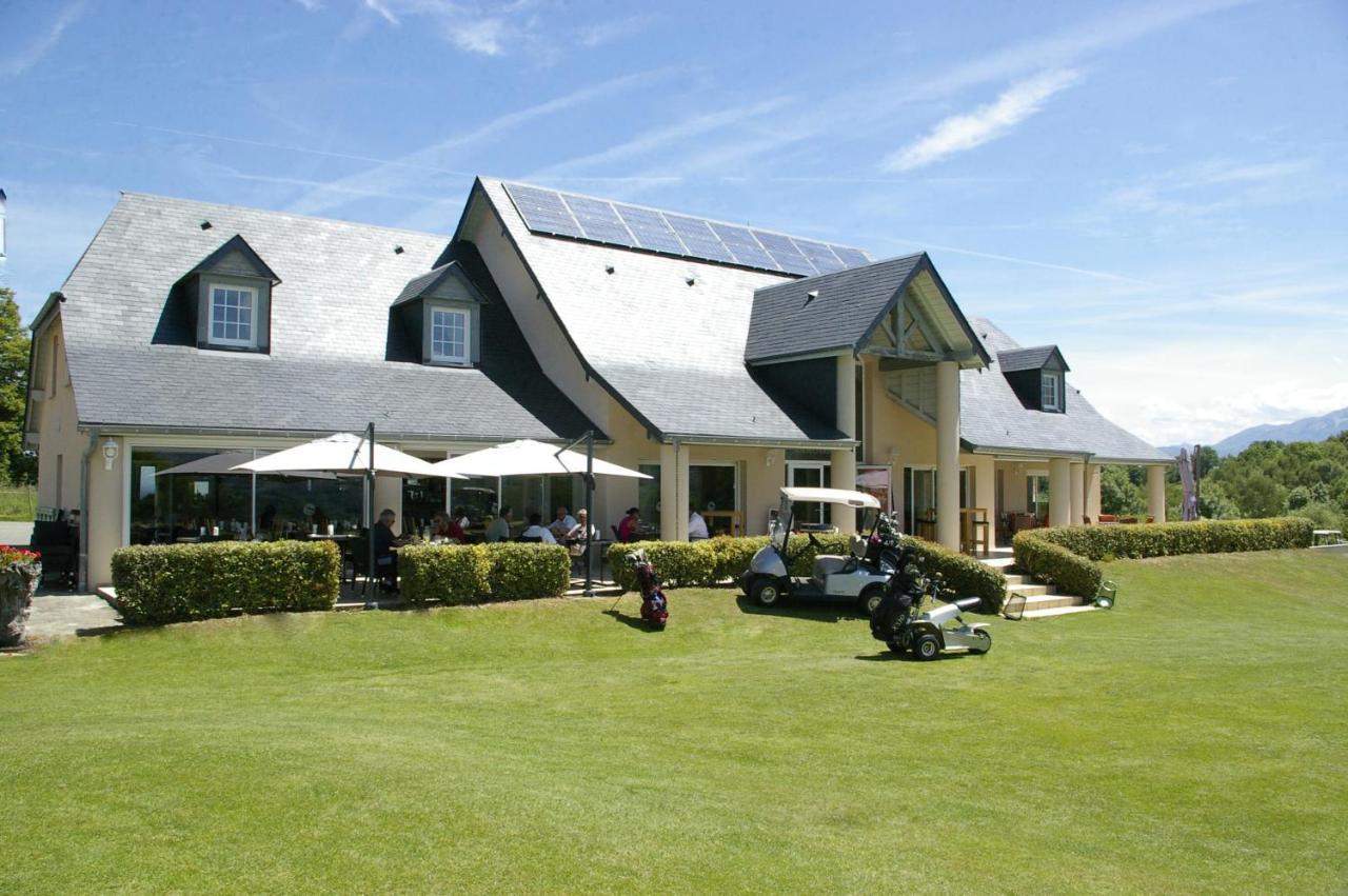 Hotel Le Domaine Du Golf Country Club De Bigorre Pouzac Exterior foto