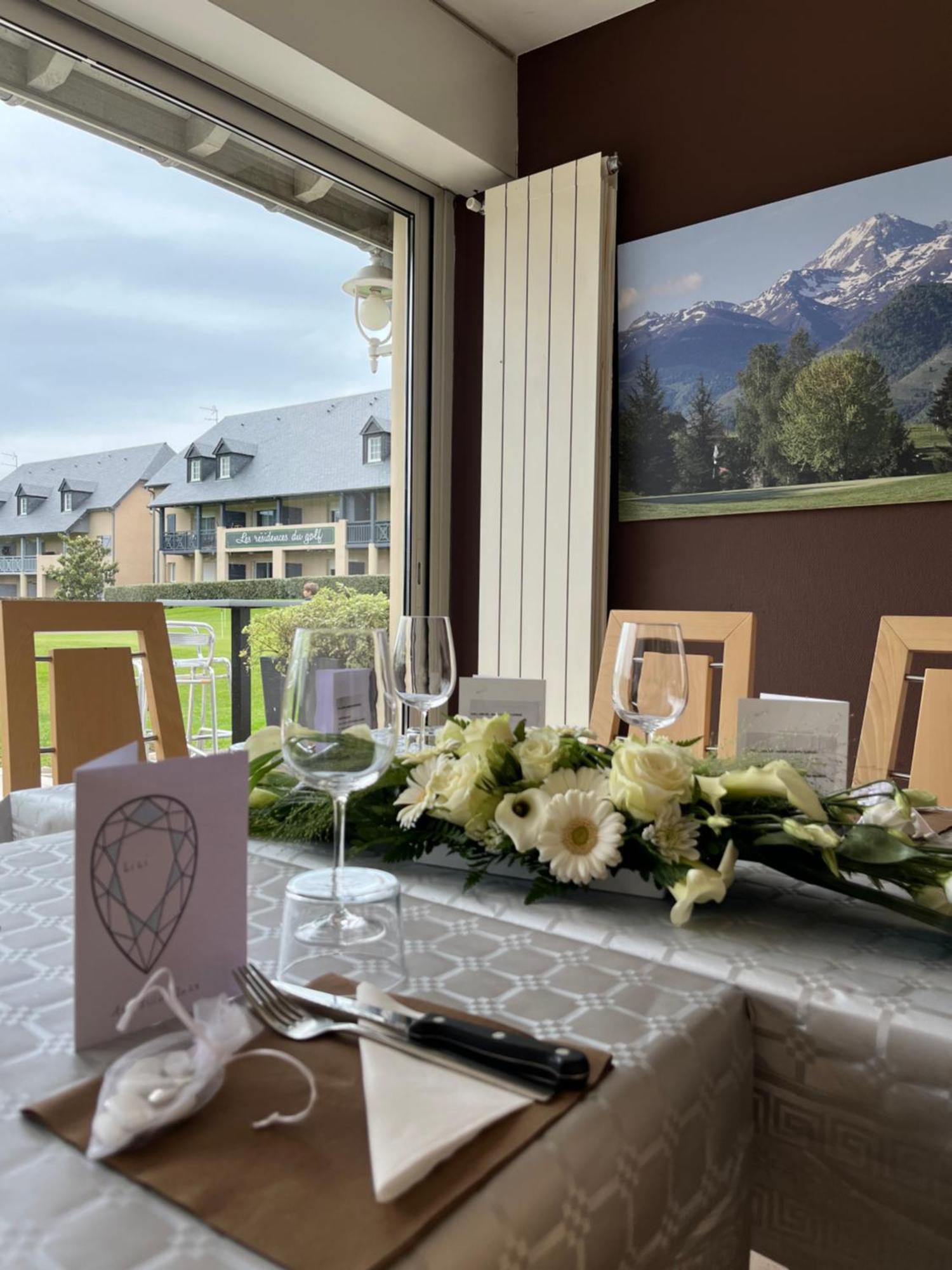Hotel Le Domaine Du Golf Country Club De Bigorre Pouzac Exterior foto